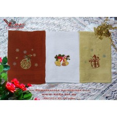 Новогодняя вышивка на наборе махровых полотенец